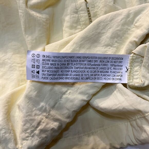 Forever 21 women’s windbreaker - Picture 5 of 5